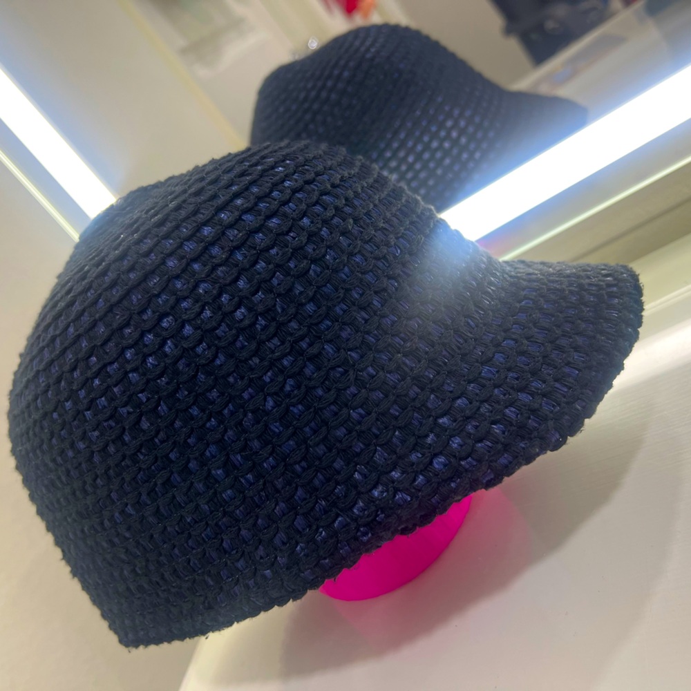 Burberry hat